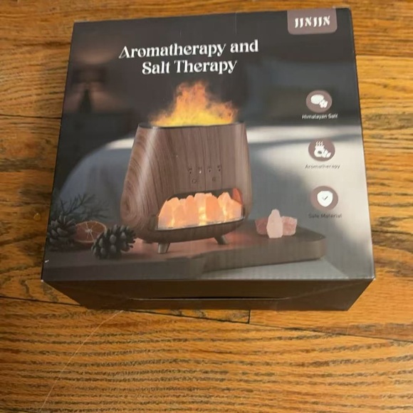 Essential Oil Diffuser with LED Light - Picture 8 of 8